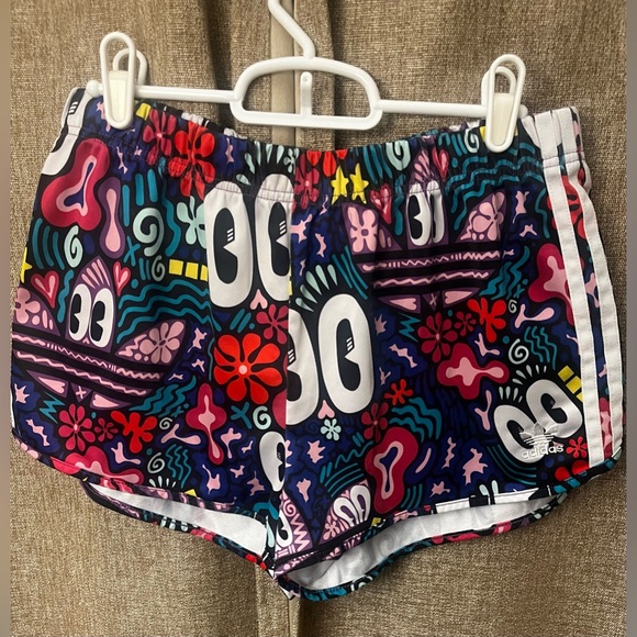 Adidas - Picture 5 of 16